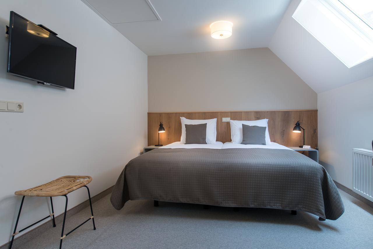 Leut Logies Hotel Влиланд Екстериор снимка
